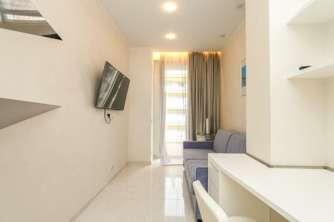 Seafront Modern Apartment Nice Buitenkant foto